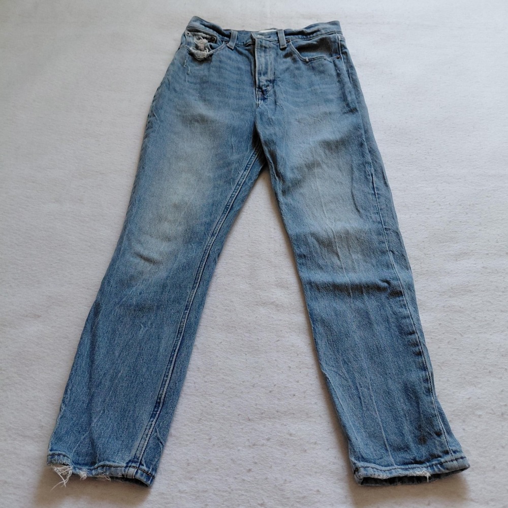 Abercrombie Fitch Womens High Rise Mom Jeans Size 26 2 Light Wash Denim Distress